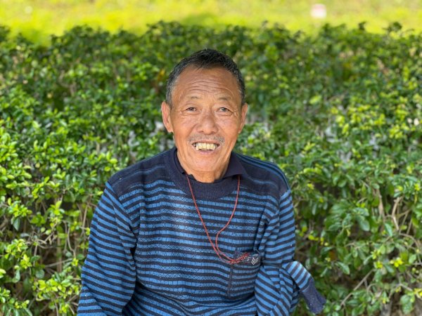 开yun体育网别称小女孩在竹湖园公园内的湖边玩耍时-开云·kaiyun「中国」体育官方网站 登录入口